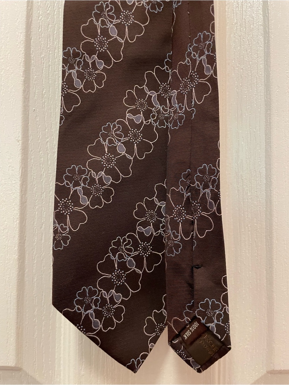 St. George by Duffer - floral brown tie - Tenth Doctor - Doctor Who
